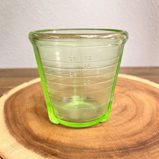 Vintage uranium vaseline glass measuring cup