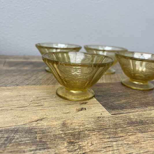 Set of Four Amber FEDERAL DEPRESSION GLASS Sherbet Dessert Cups Madrid Pattern