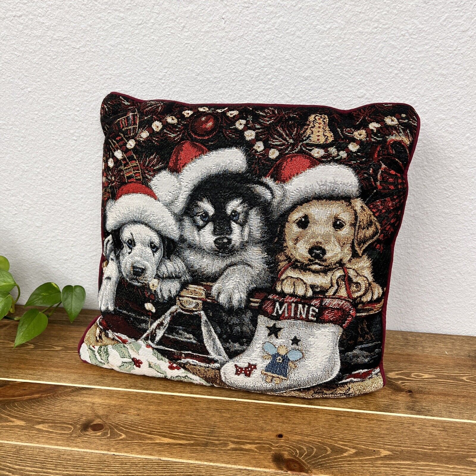 "Tail Wagging Christmas" Tapestry Throw Pillow Jenny Newland 2000 EC Vintage