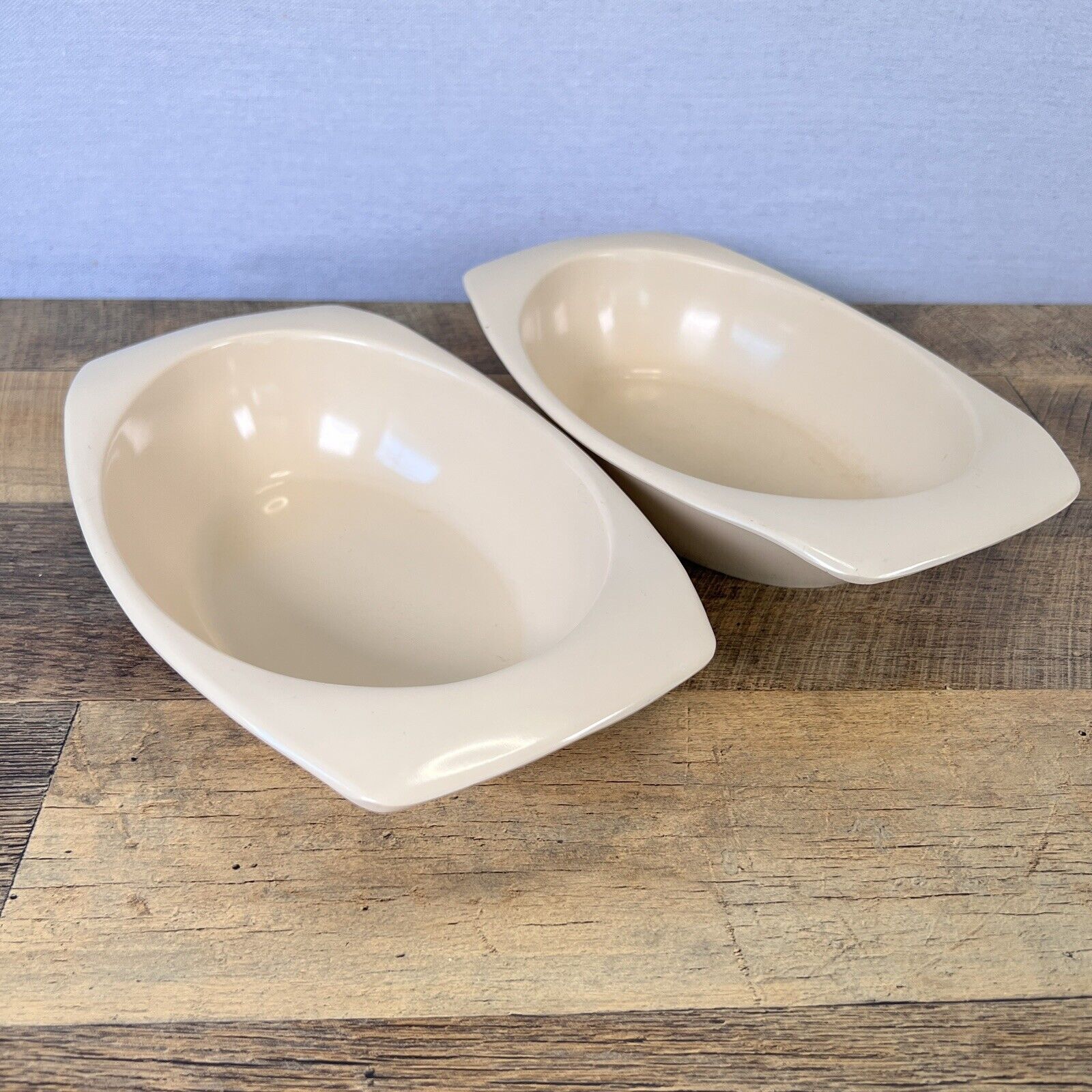 2 Vintage US Prolon Ware Oval Handle Serving Bowl Melamine Beige 9946 Heavy Duty