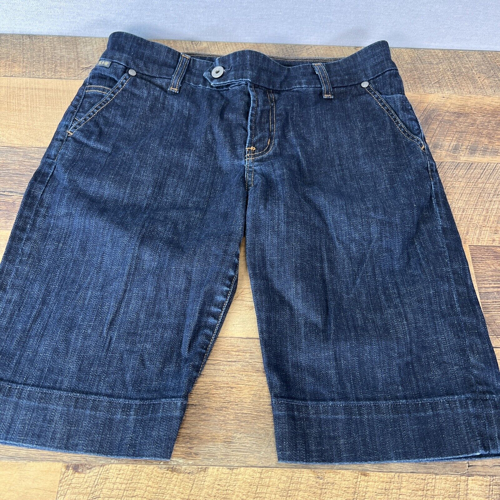 Citizens of Humanity Size 28 Rocket Denim Jean Shorts Style 902-099