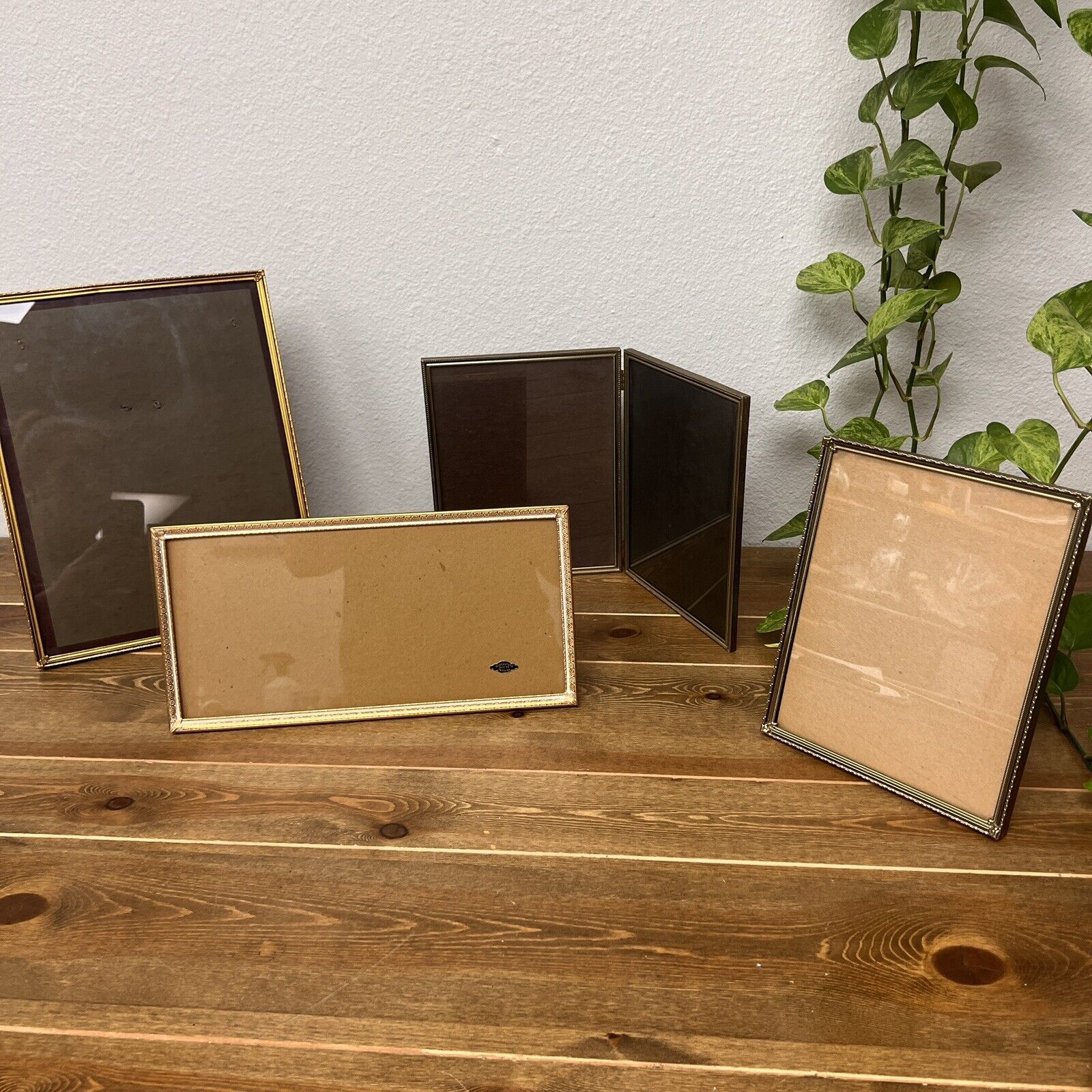 Lot of 4 Vintage Gold Tone Metal Picture Frames