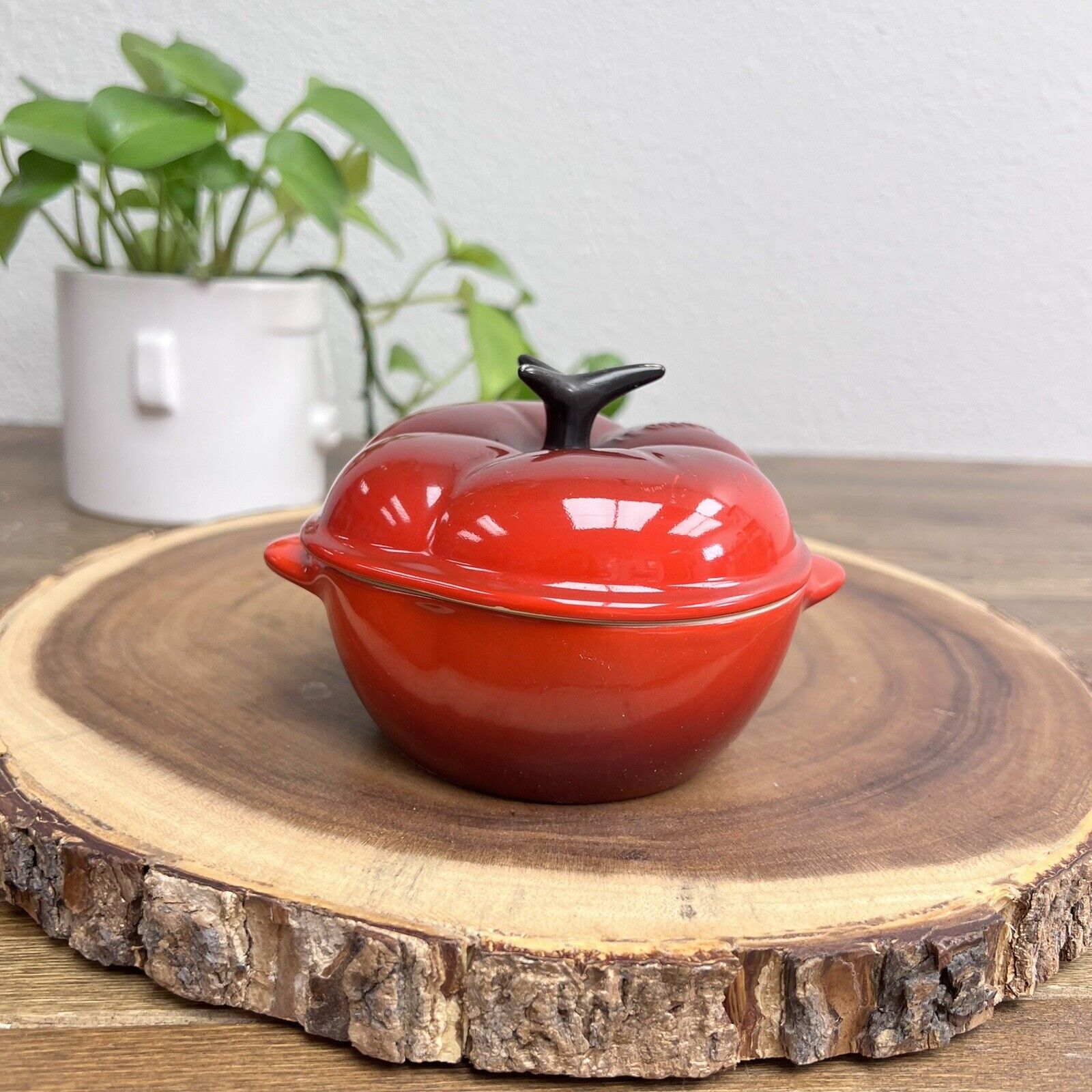 Le Creuset Red Tomato Mini Cocotte Petite Stoneware Vegetable Casserole