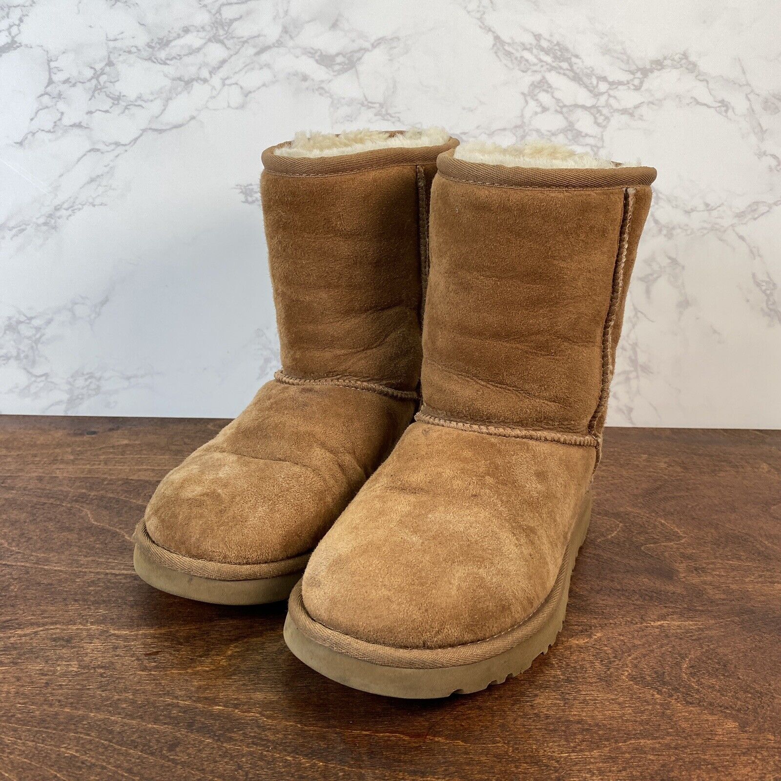 UGG Classic Breast Cancer Ribbon Sheepskin Boots, US 5/ EUR 36