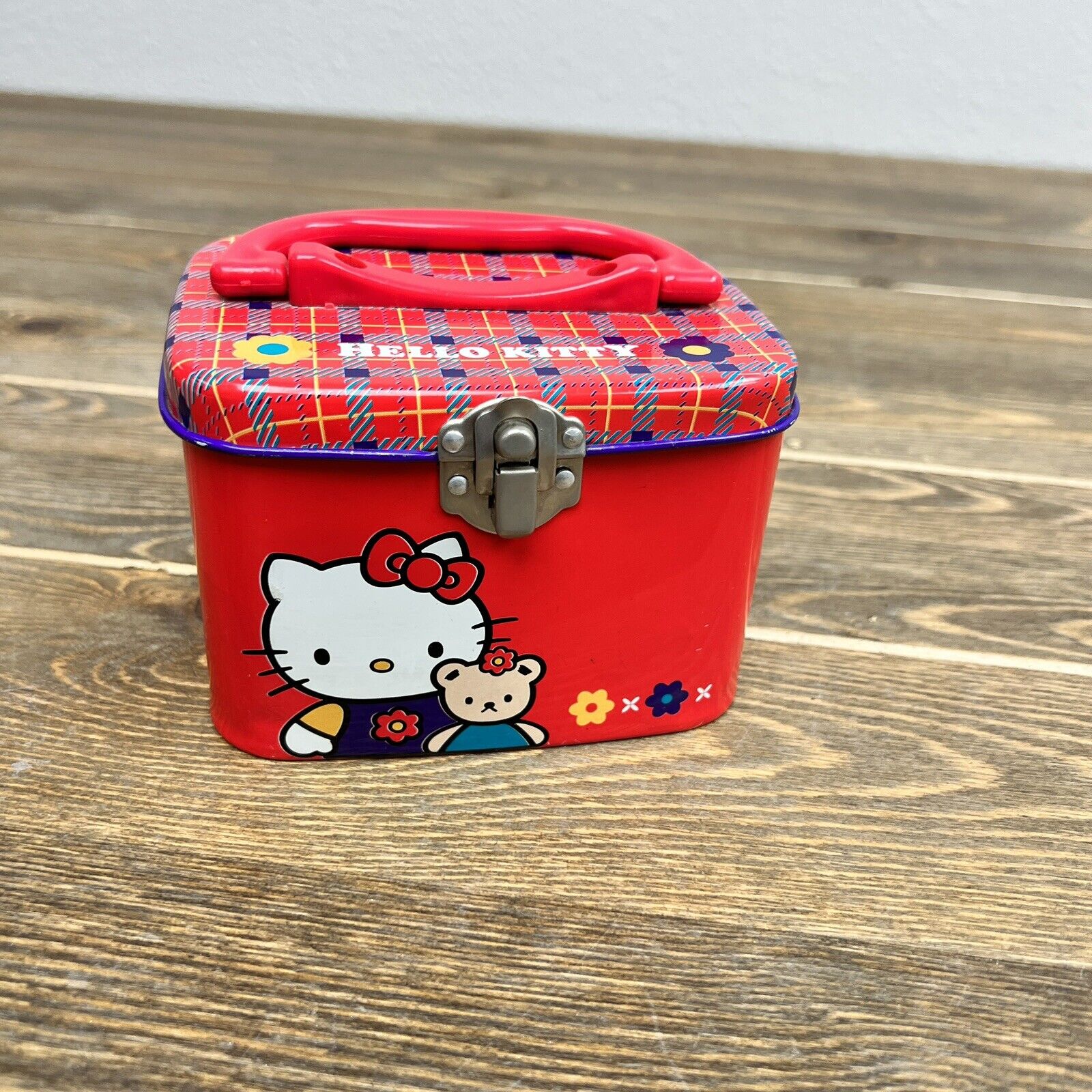 Hello Kitty Vintage Small Tin Lunchbox