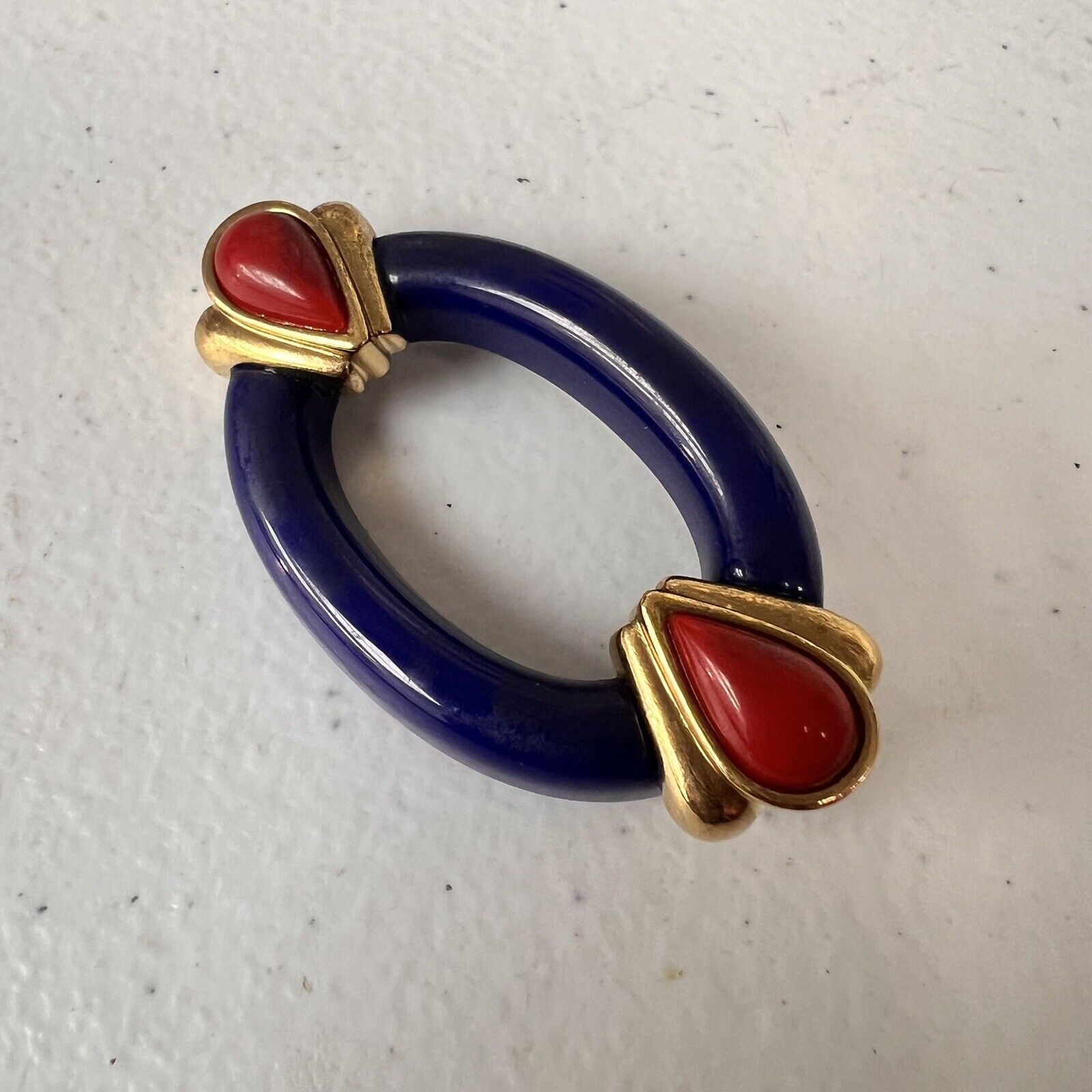 Authentic Vintage  AVON "Arabesque" 1980 Navy & Red Sophisticated Brooch