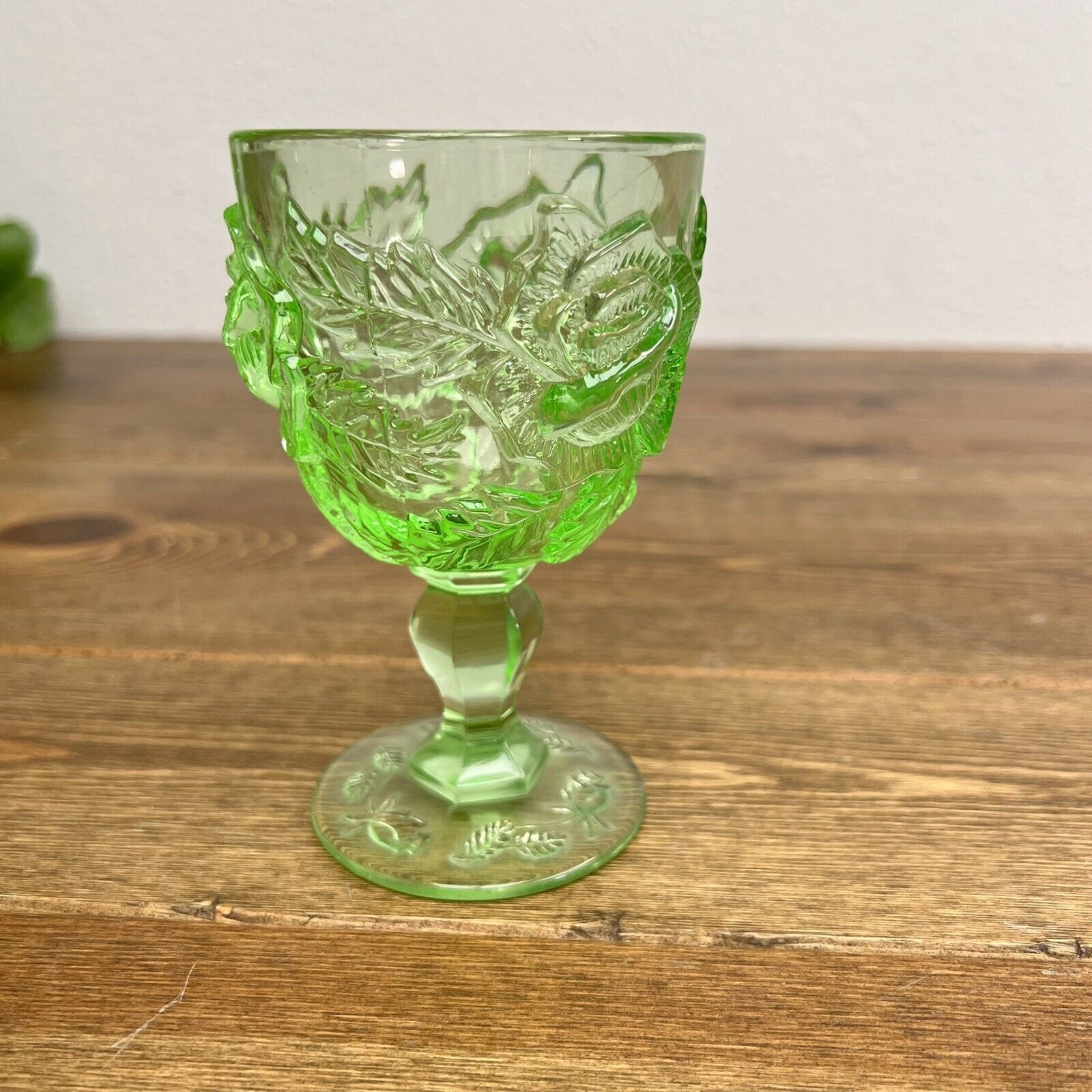 Vintage Madonna Inn Wild Rose Goblet Rare Fenton Green Water Glass