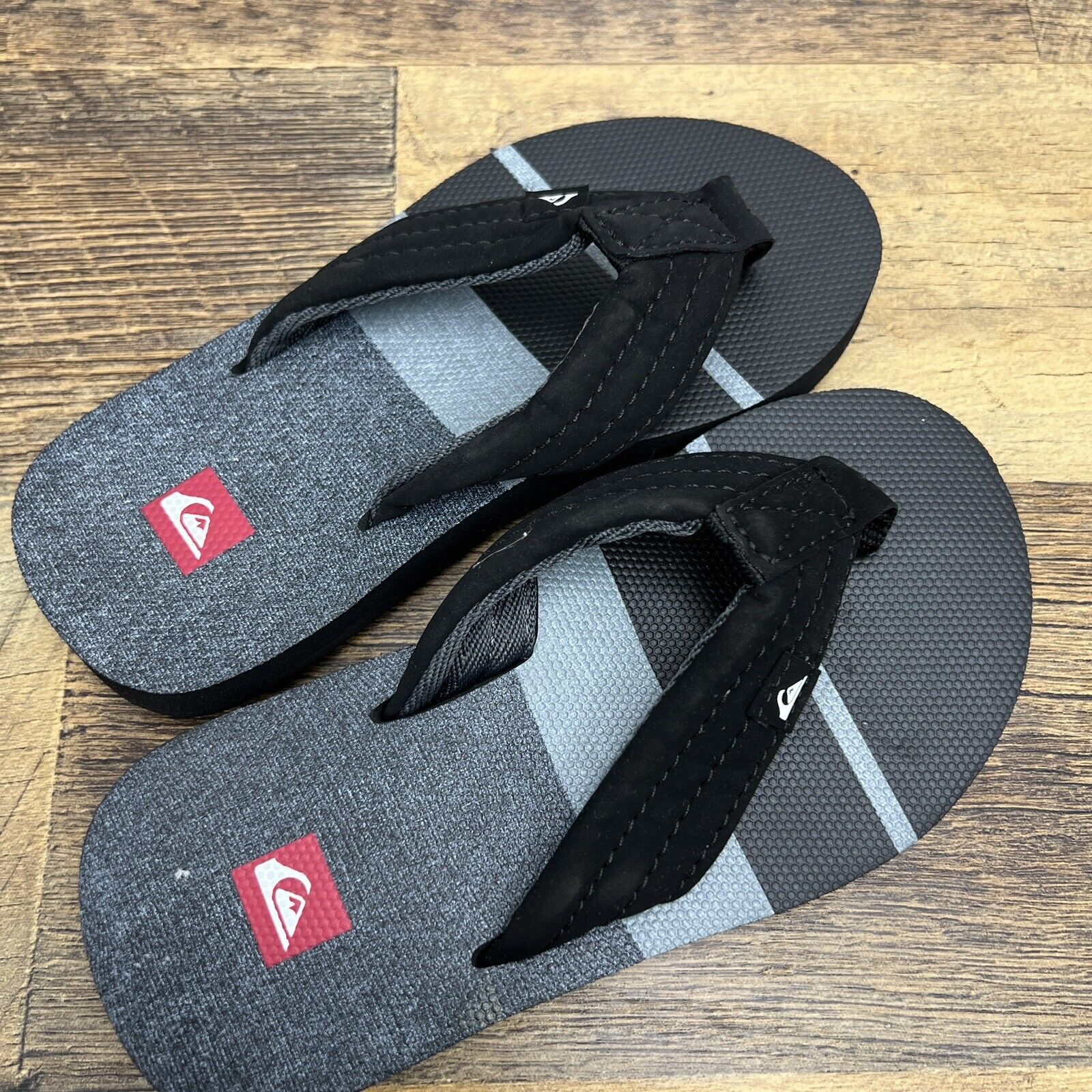 Quiksilver sandals open toe beach kids size 12 flip flops