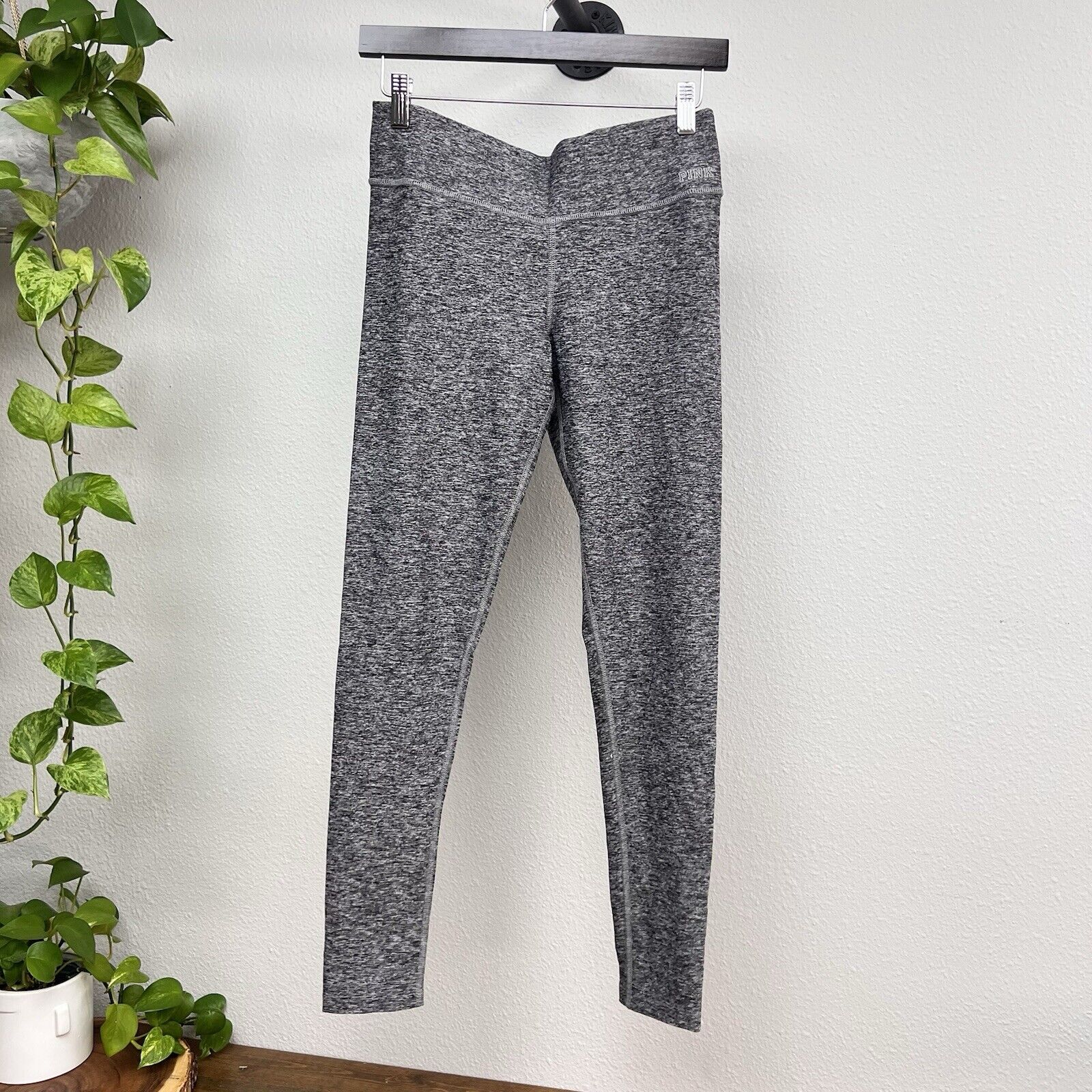 Yoga Victoria’s Secret Gray Leggings Size Small