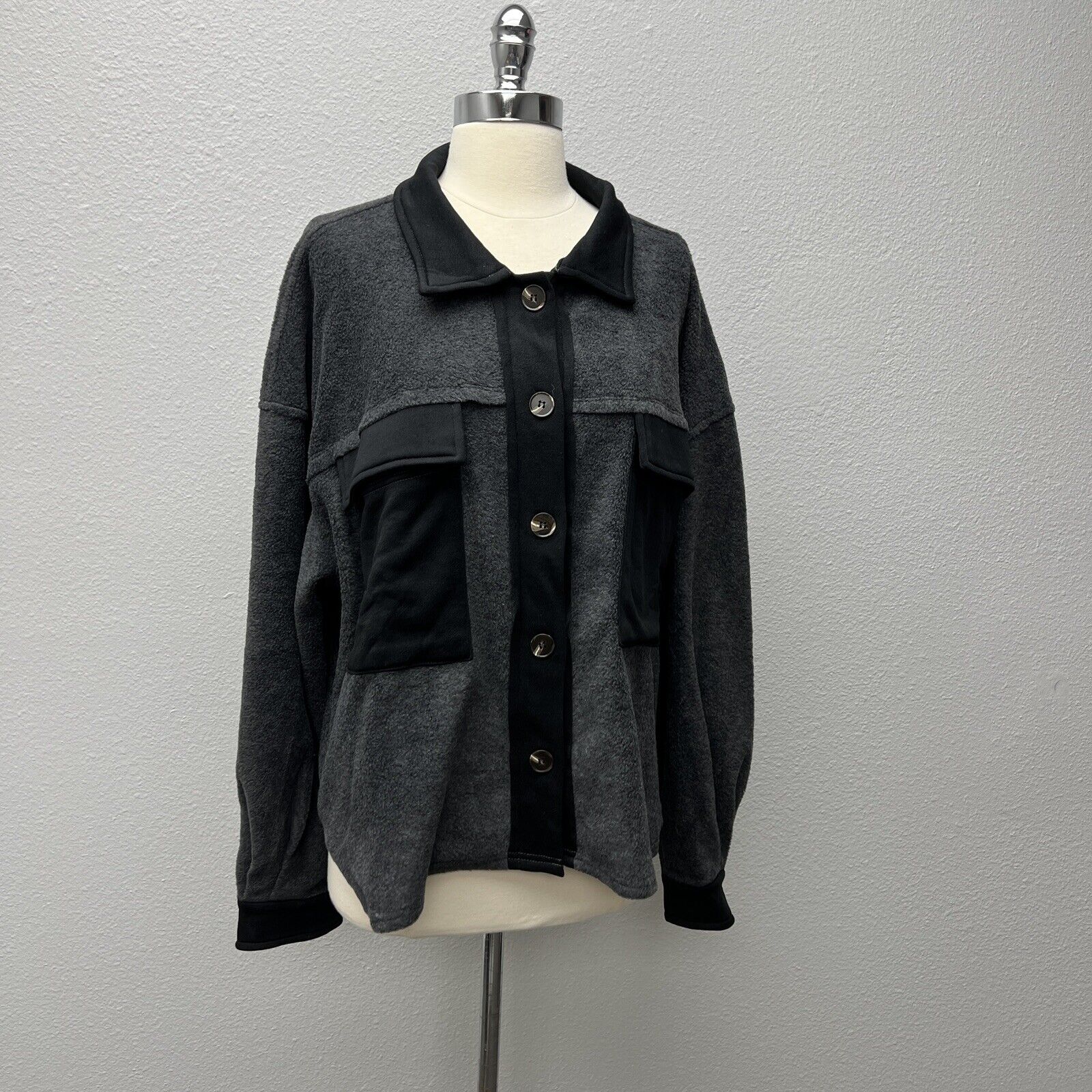 La Miel Gray & Black  Shacket Ladies Size Medium