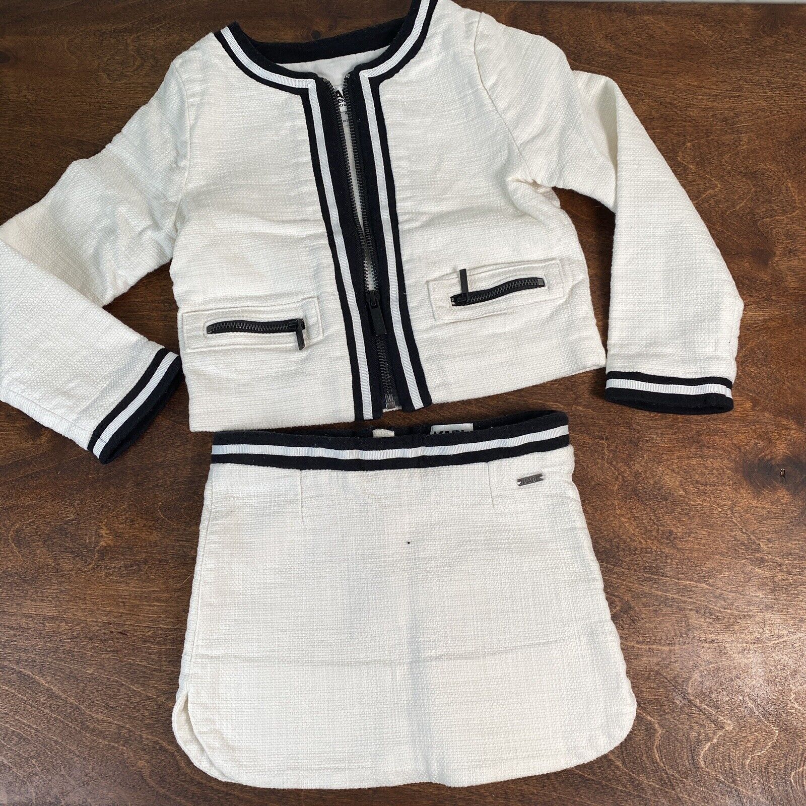 Karl Lagerfeld Kids White & Black Long Sleeve Sweater & Skirt Girls Size 4-102cm