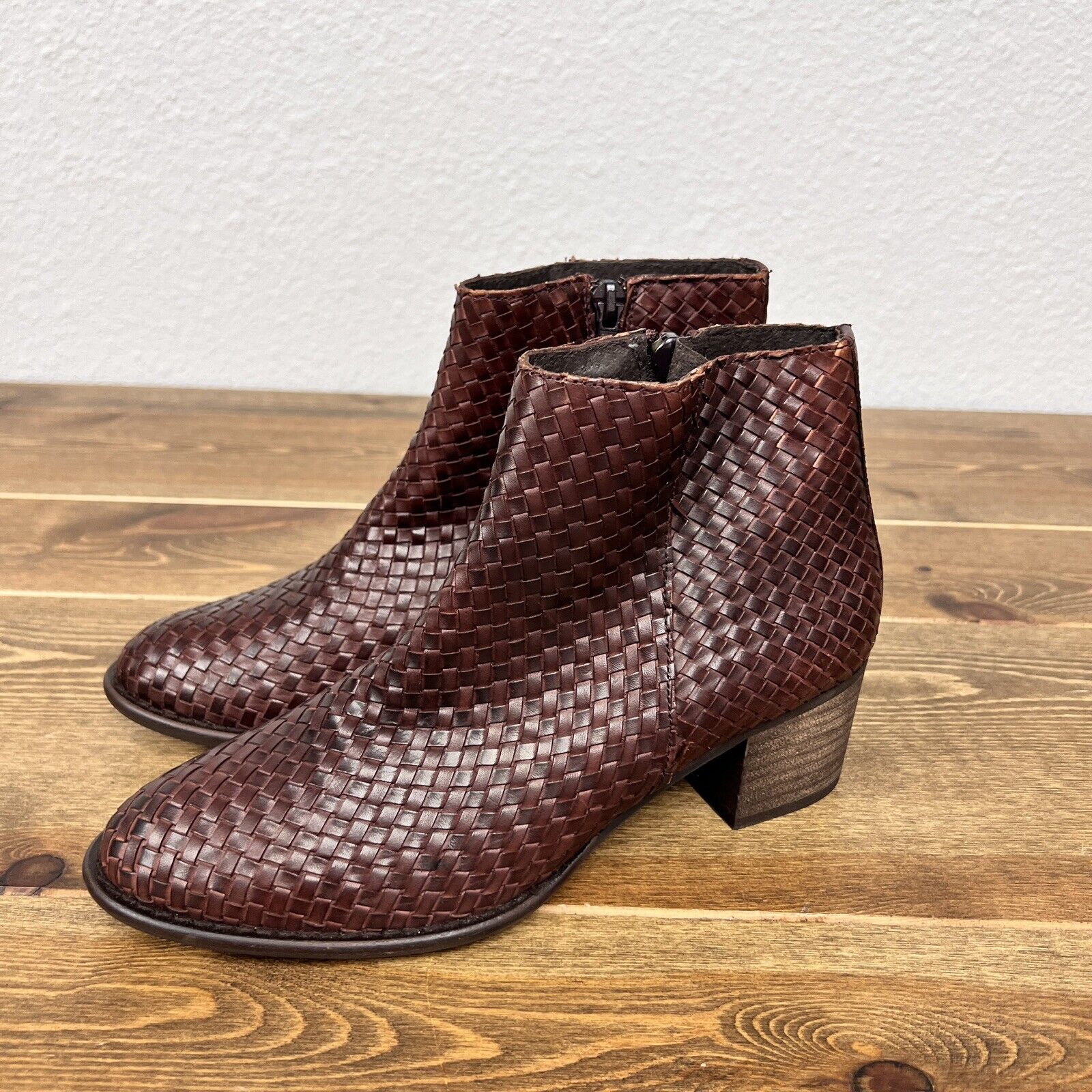 andre assous brown woven leather booties size 8 made in Spain