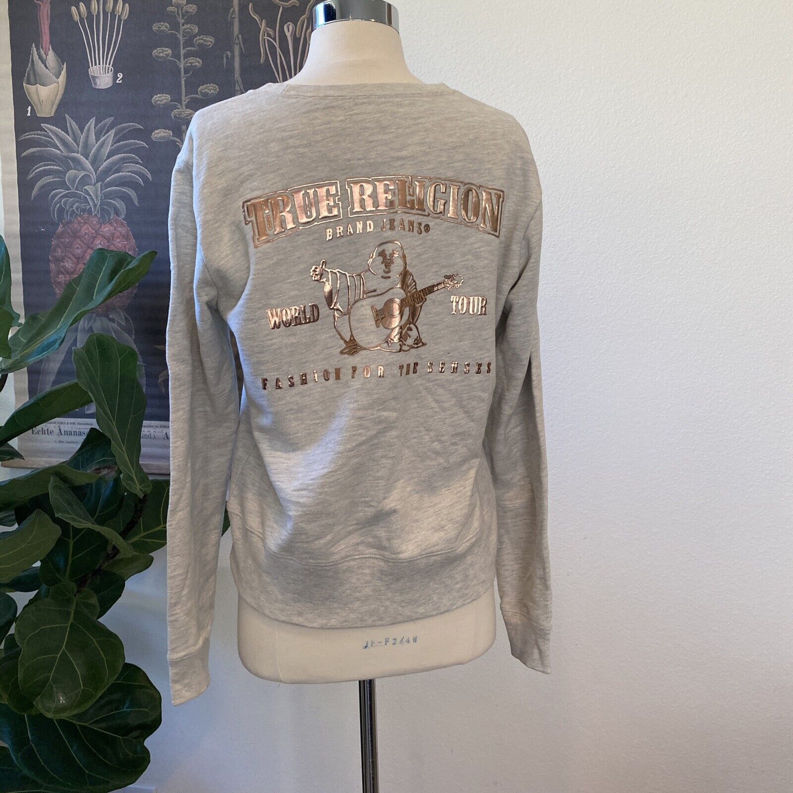 True Religion Ladies Sweater With Rose Gold Buddha On The Back Sz Small Pullover