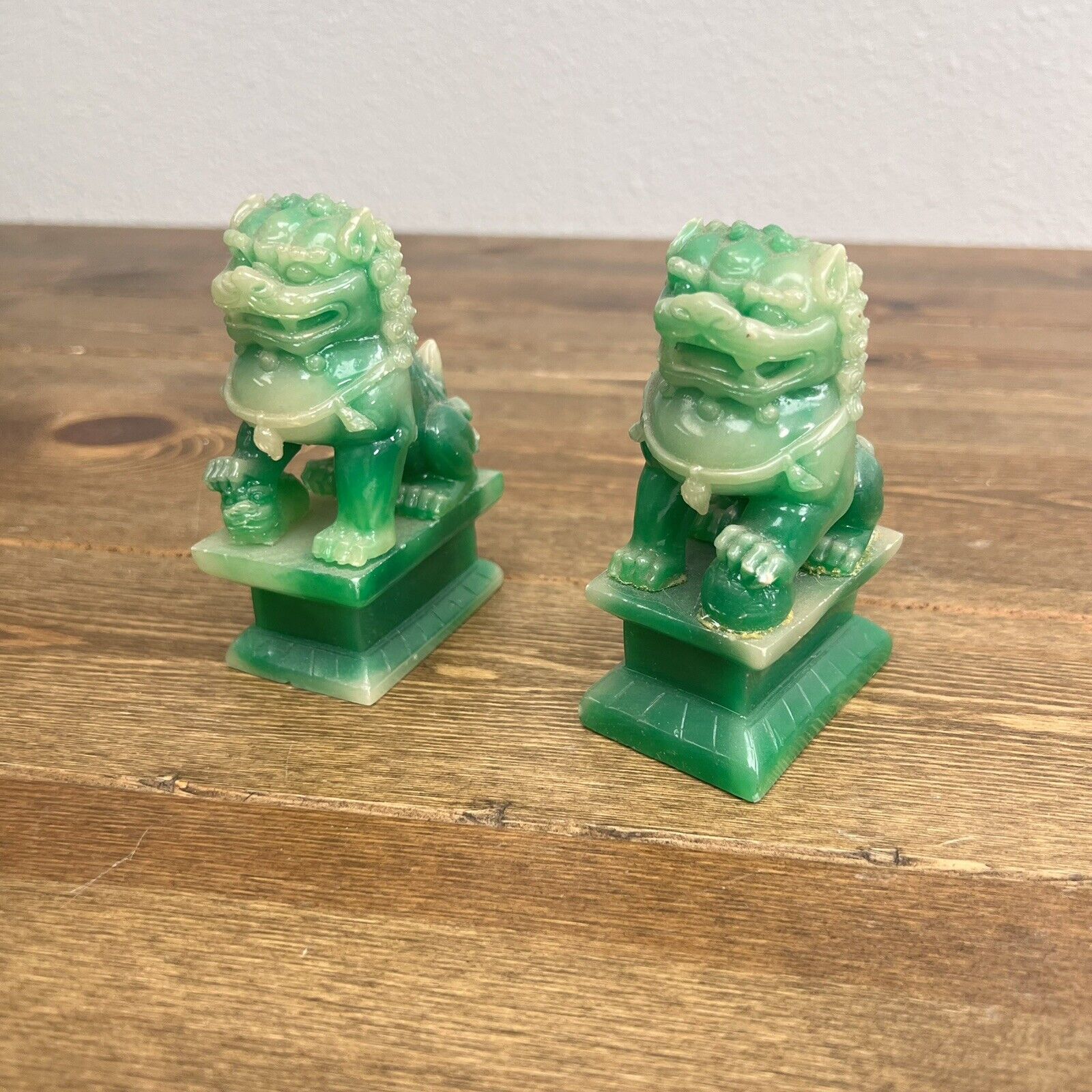 Chinese Foo Dog Guardian Lion Resin Figurine Pair Jade Green