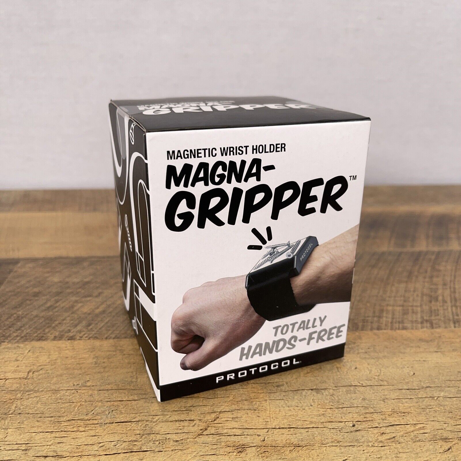 Protocol - Magna-Gripper - Magnetic Wrist Holder - One Size Black/silver - New!!