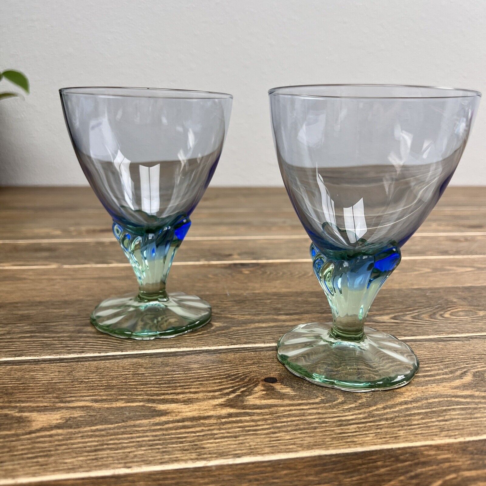 Set Of 2 Blue & Green Bormioli Rocco Bahia Glass Wine Goblets 5-5/8" Italy