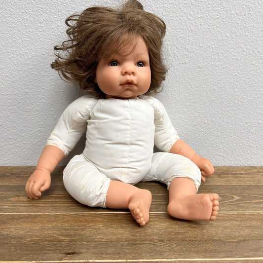 2000 LEE MIDDLETON DOLL by Reva curly hair