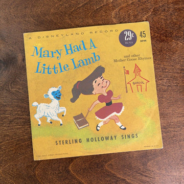 A Disneyland 45 RPM Record "MARY HAD A LITTLE LAMB" And Other Mother Goose 1961