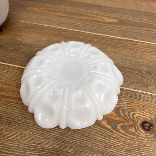 Vintage White Milk Glass Trinket Jewelry Candy Dish Ashtray