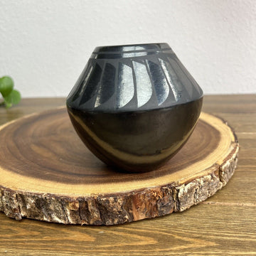 Black ceramic pot by Alfred Aguilar potter & ceramist from San Ildefonso NM