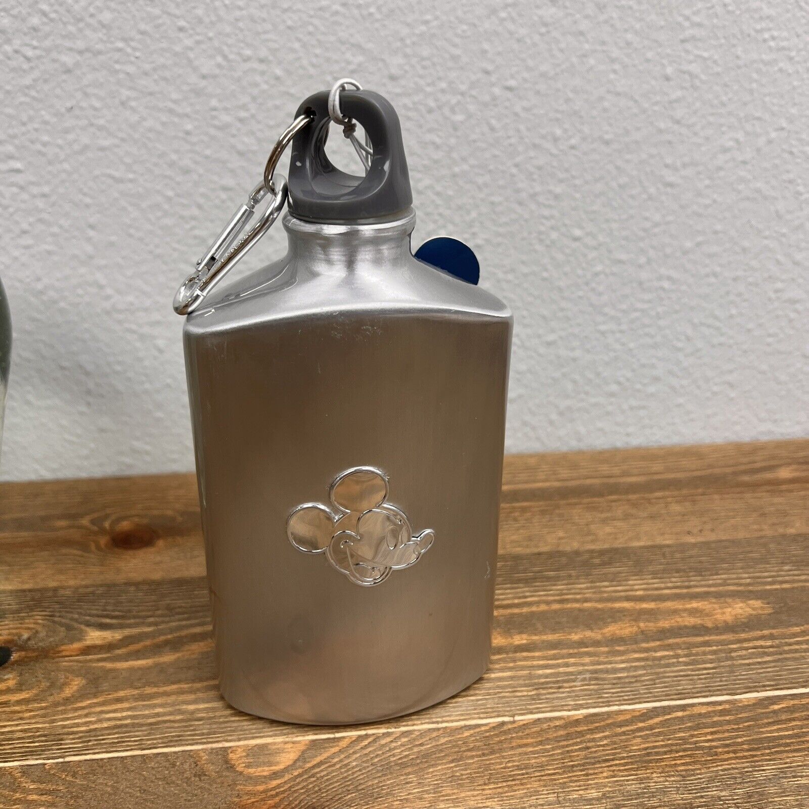 Disney Store 18oz Mickey Mouse Silver Flask Bar Wear Hip Flask