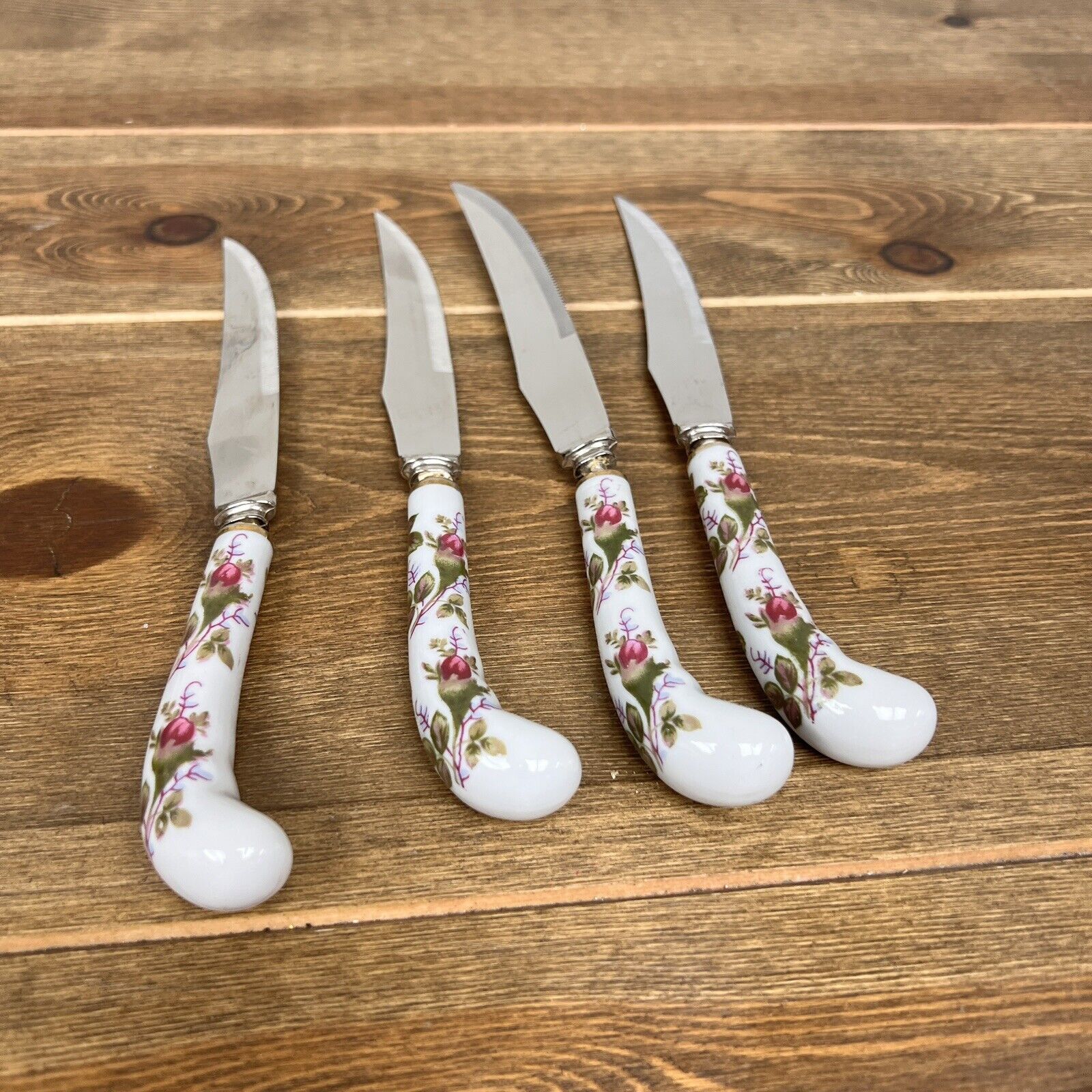 4 Steak Knives Porcelain Handles Stainless Steel Sheffield England Replacement