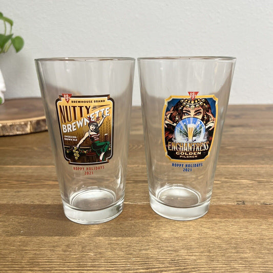 NEW BJ's Brewhouse Happy Holidays 2021 Pint Glasses Nutty Brewnette/Enchantress