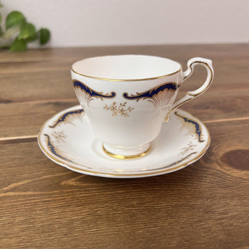 Vintage Paragon By Appointment Queen Tea Cup Saucer Gold Bone China Teacup