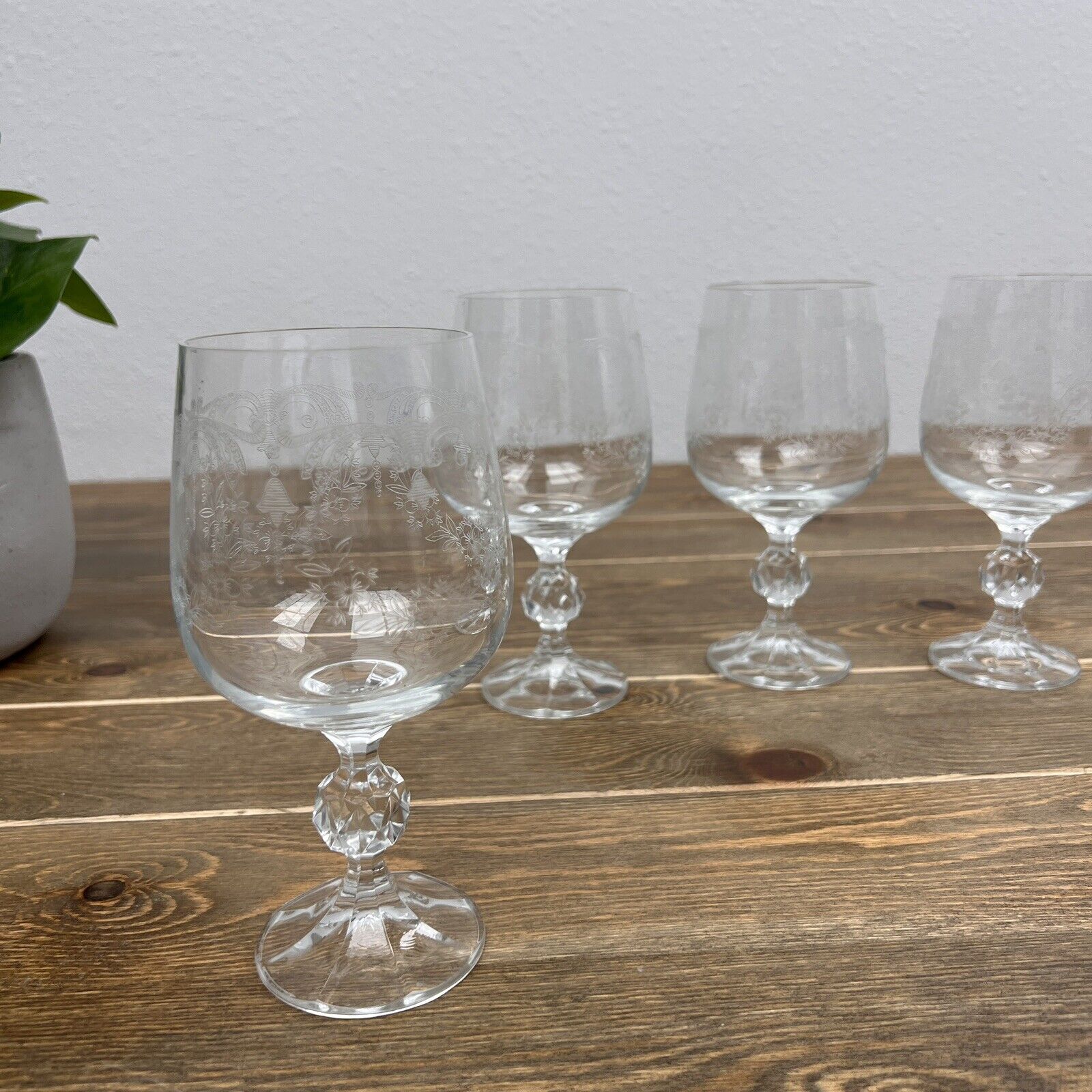 4 Bohemian Fine Crystal Cordial Glasses Lace Pattern Faceted Ball Stem Etched