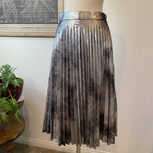 Halogen pleated silver black metallic skirt Size XS Petite