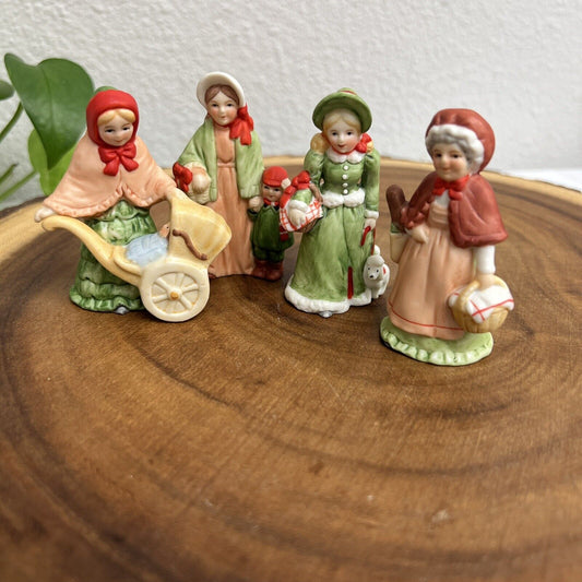 Vintage 1986 Set Of 4 Lefton Colonial Christmas Village Figurines