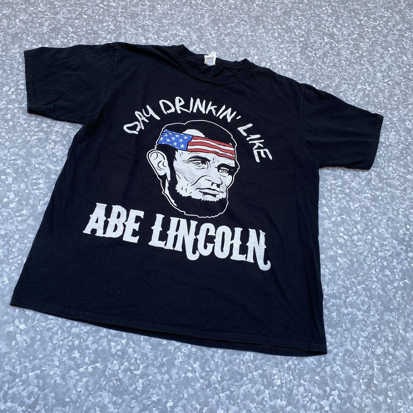 Drinkin Like Lincoln tee Patriotic Large T-Shirt