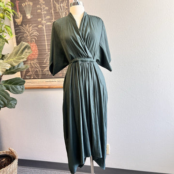 Zara Deep V-Neck Wide Sleeve Tie Back Green  Midi Dress - Sz L