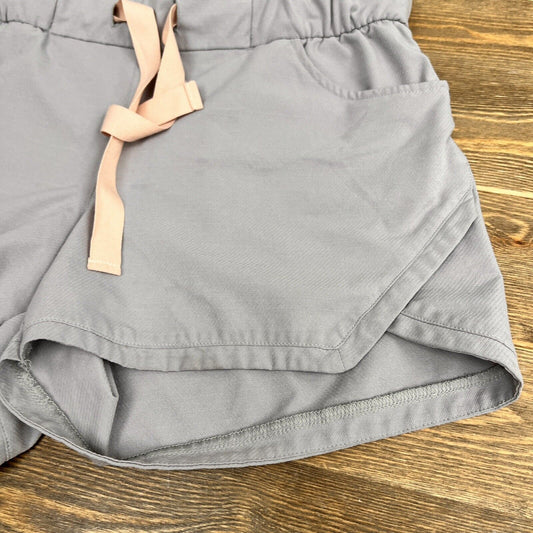 Pearl Izumi Women's Scape shorts Sz Medium in Gray