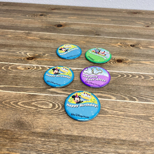 Walt Disney World Celebration Buttons, I'm Celebrating, happy birthday, set of 5