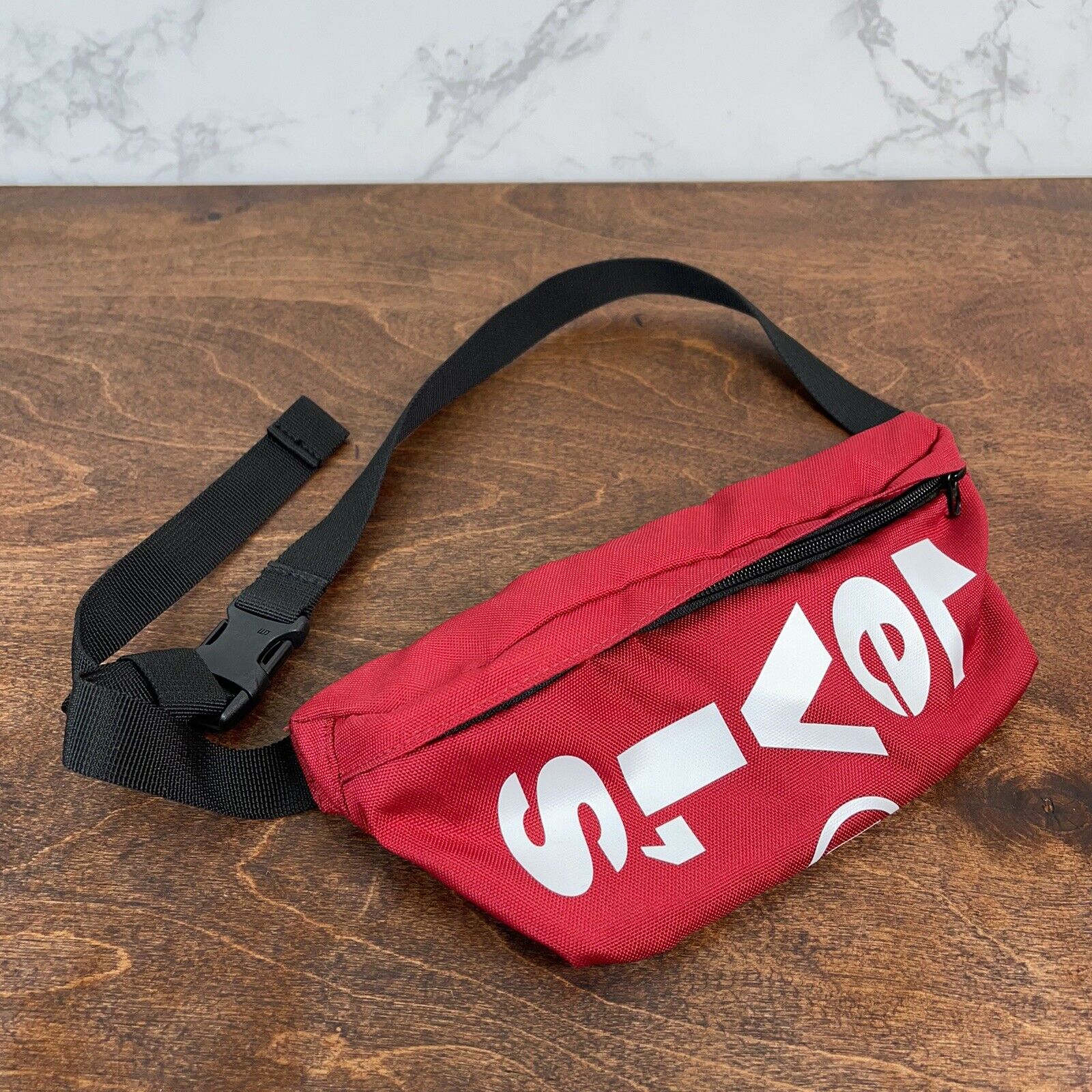 LEVI'S Red Logo Adjustable Strap Fanny Pack