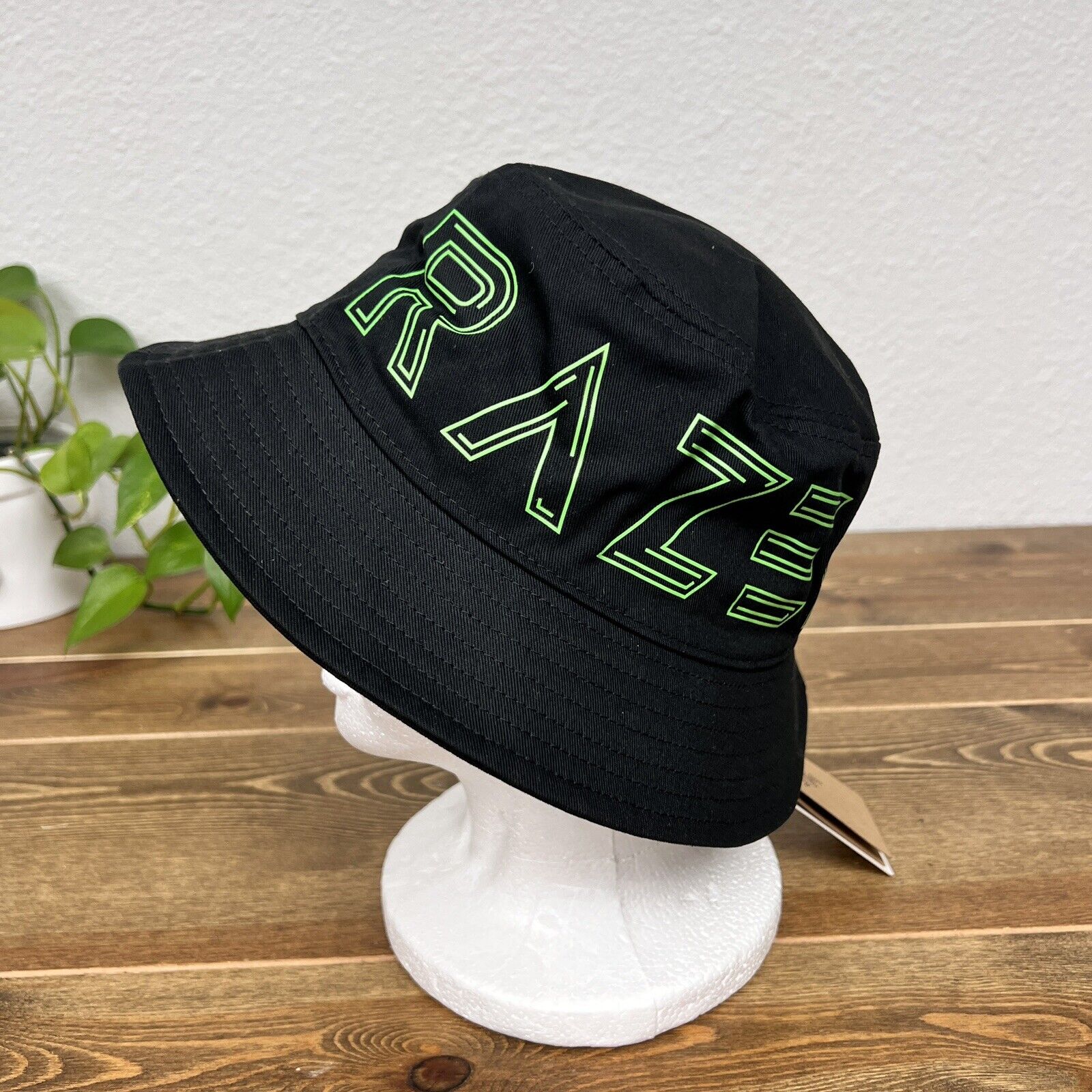 Razer Bucket Black Hat Gaming