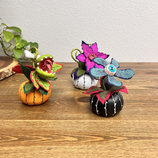 Lot Of 3 Target Halloween Hyde and Eek! Ghoulish Garden Plant Venus FLYTRAP 2020