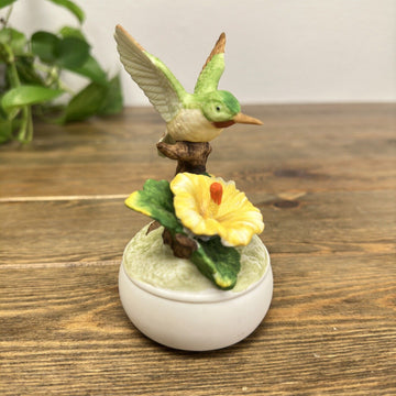 Vintage San Francisco Music Box Company Hummingbird Porcelain Figurine Japan 4"