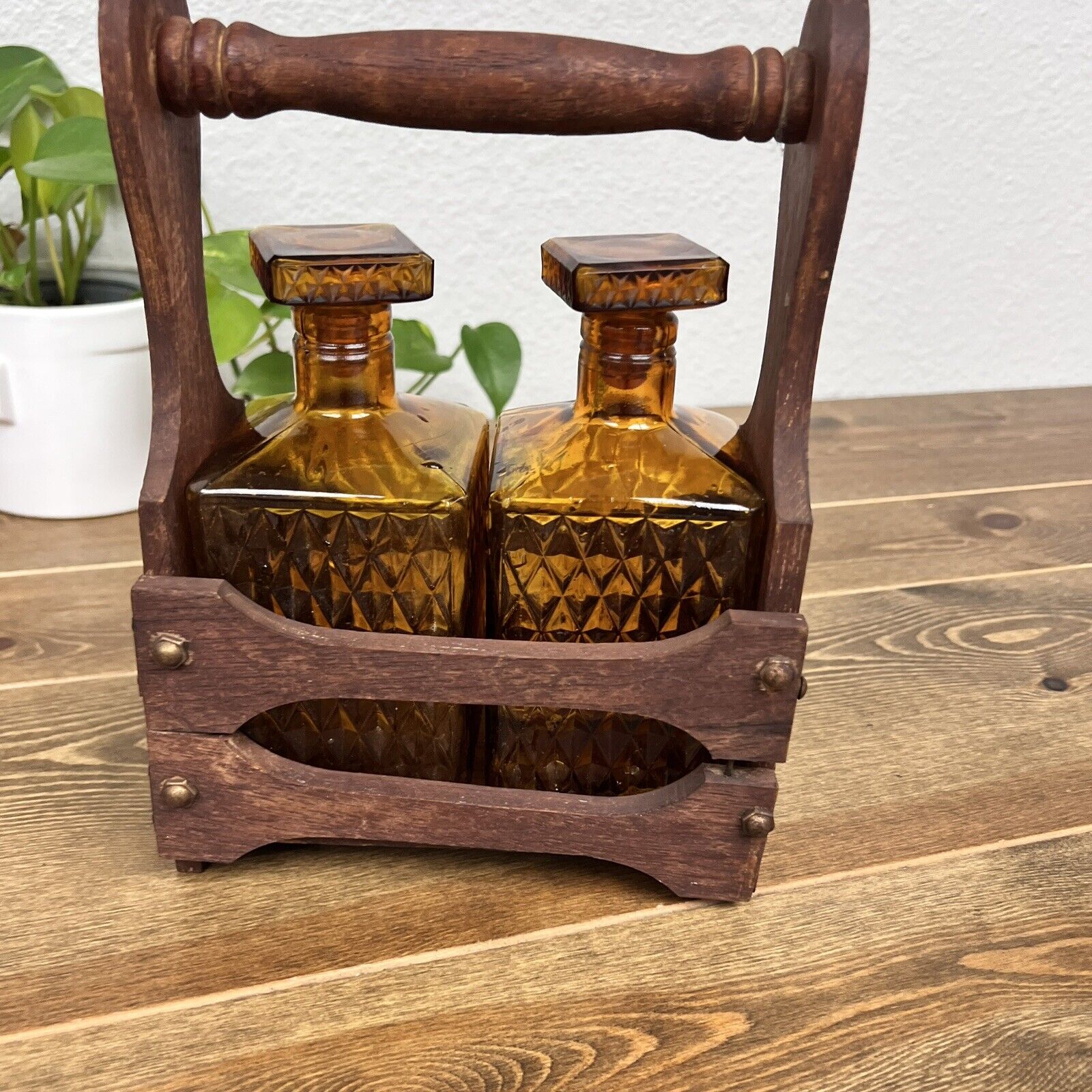 Mid-Century Bar ware Tantalus Vintage Wooden Caddy Holder & Pair of Amber  Glass