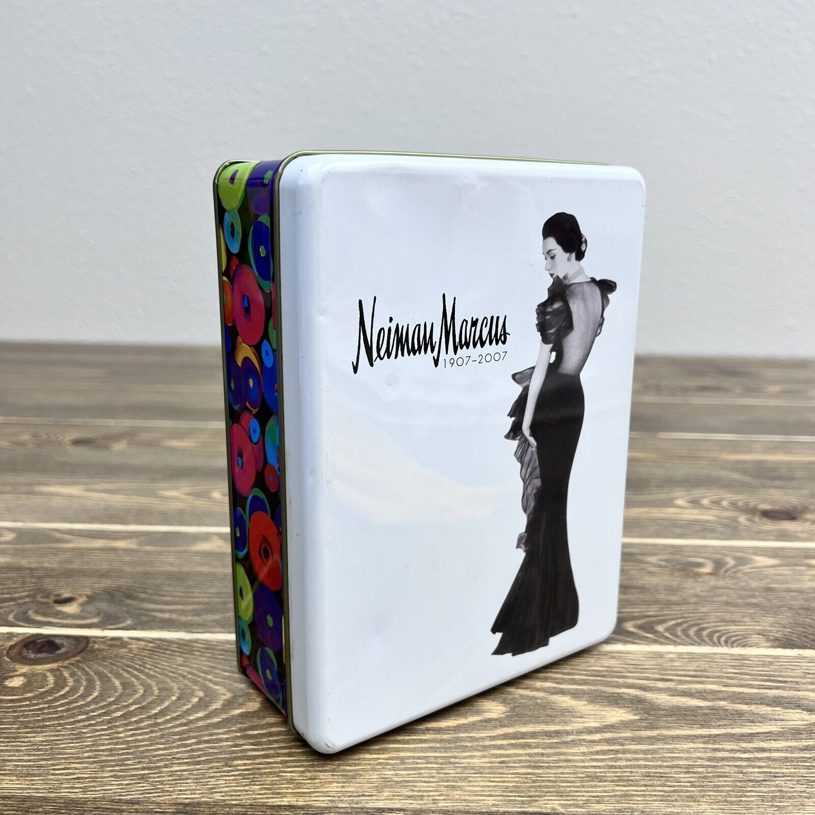 Neiman Marcus tin box 2007