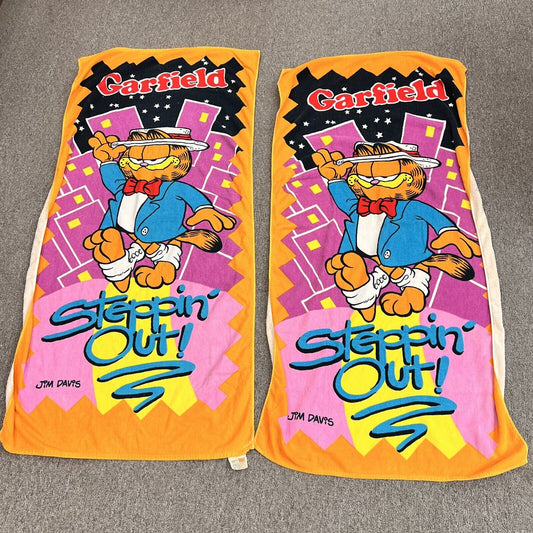 Vintage 1990’s Garfield Beach Towel, Jim Davis "Steppin' Out" 57" x 28" Qty 2