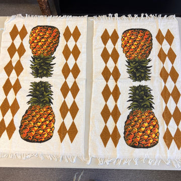 2 Vintage 1970s Cannon Kitchen Hand Towels Pineapple Fringe Made in USA