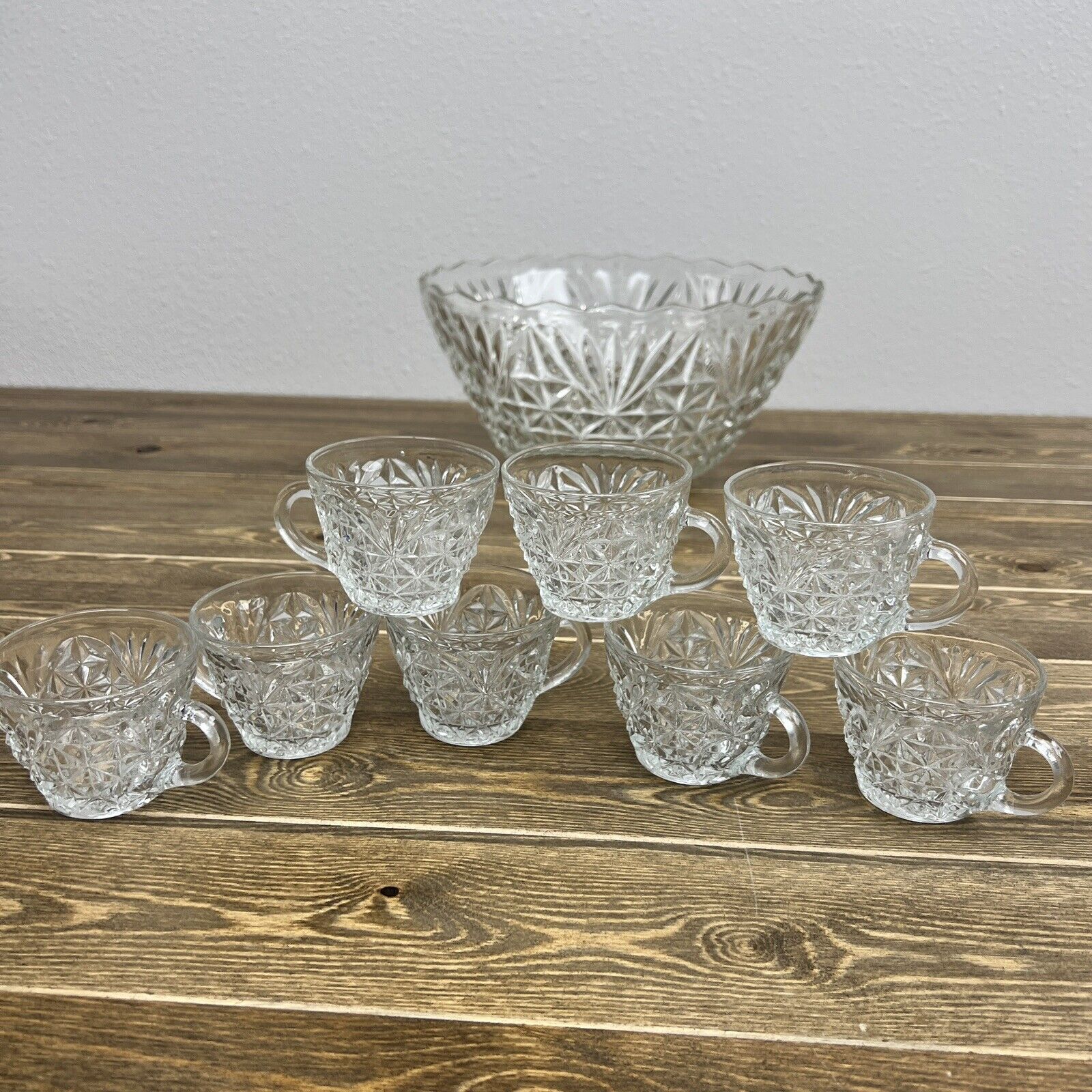 Vintage Anchor Hocking Arlington Scalloped-Rim Punch Bowl Set of 8 Cups