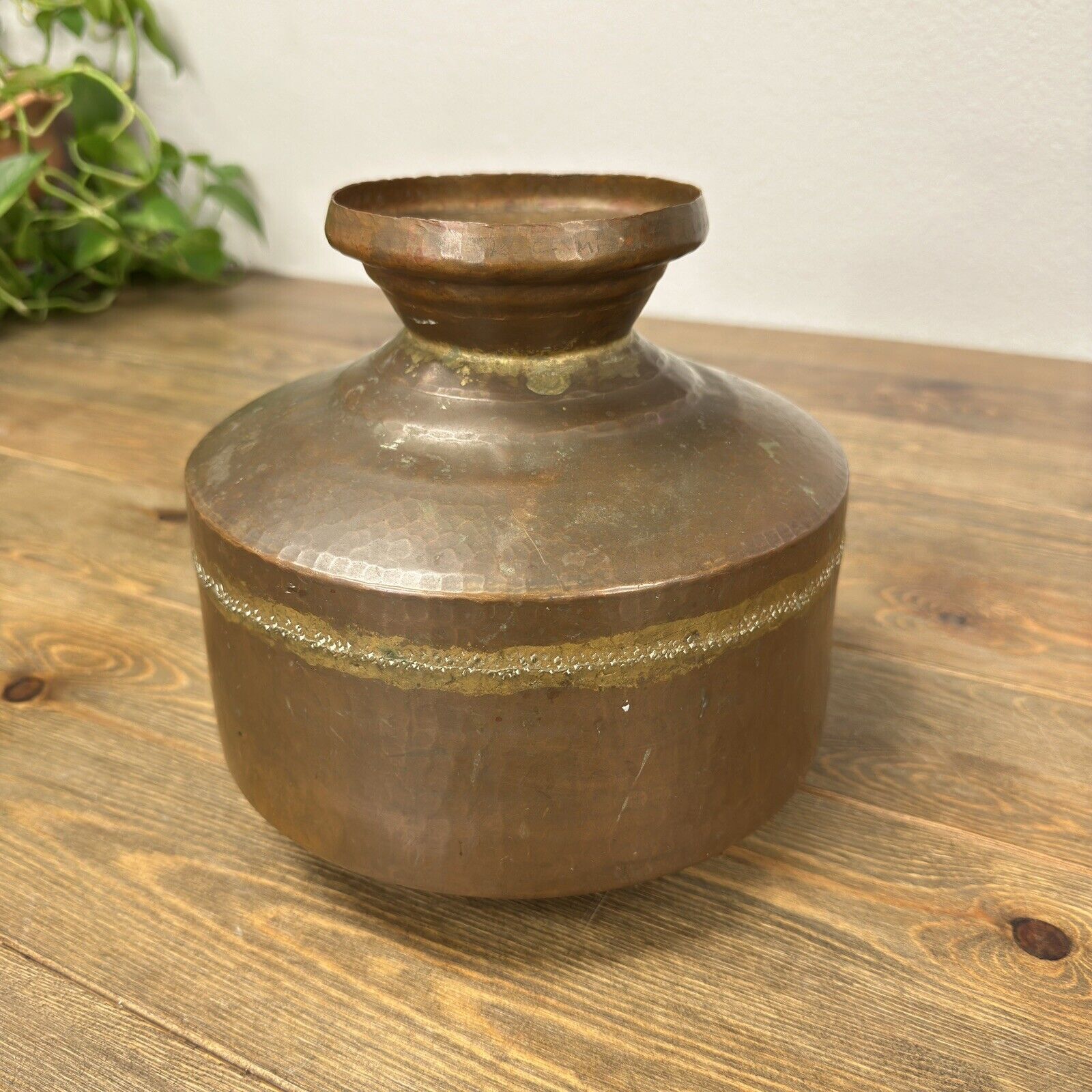 Antique Brass Round Bottom Water Pot Matka Lota Hammered Hand Crafted 1.R mark