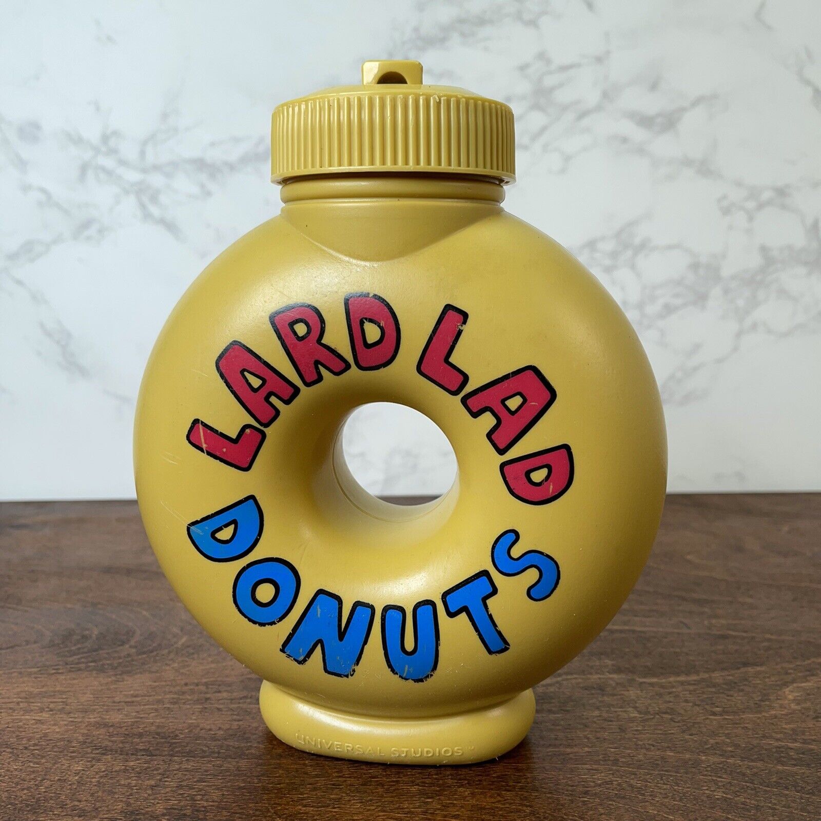 Universal Studios The Simpsons World Famous Lard Lad Donuts Travel Sipper Cup