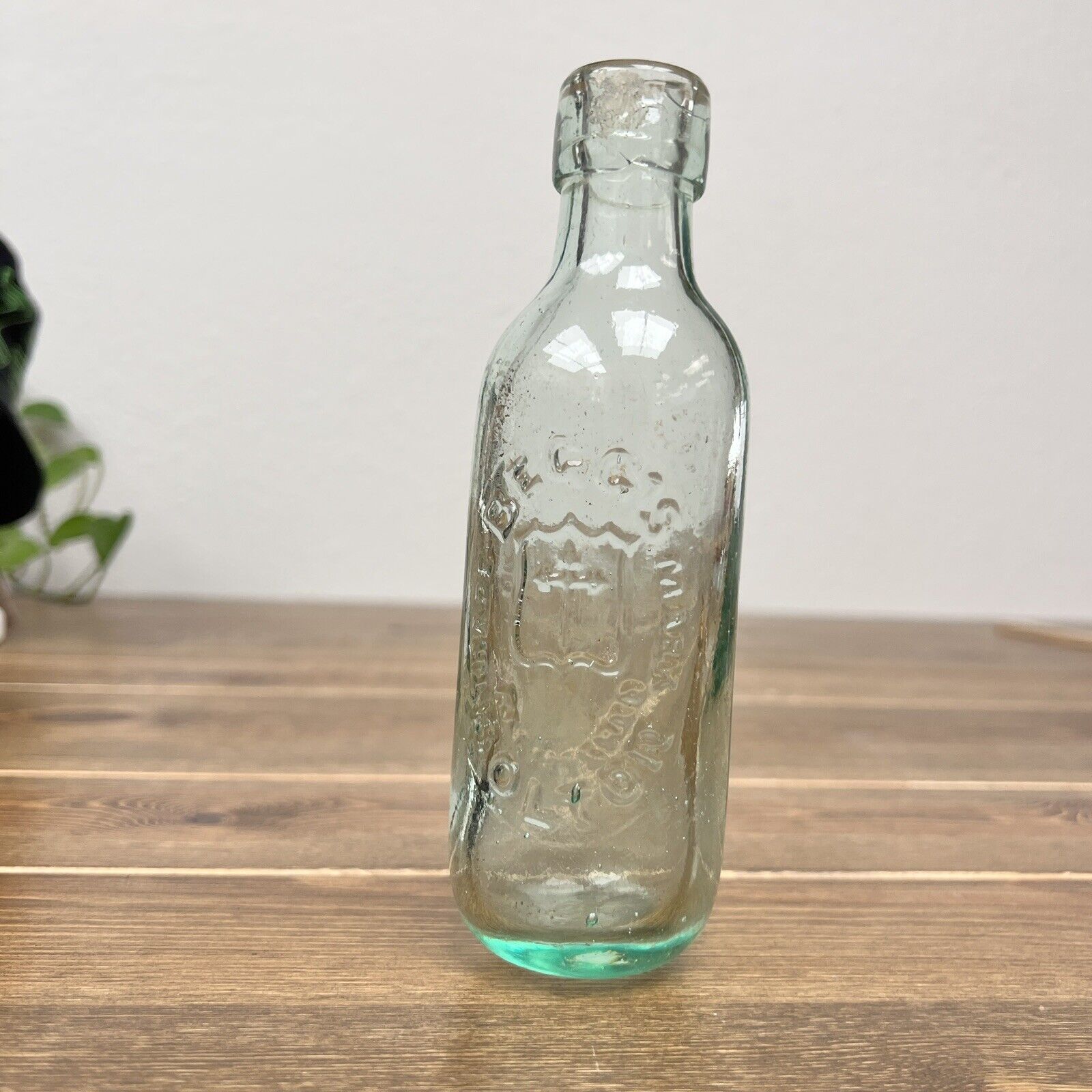 Vintage Applied Top Begg’s Bottle Bolton