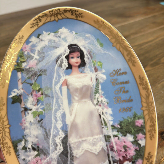 Vintage BARBIE 1995 Here Comes The Bride 1966 Limited Edition Plate ENESCO