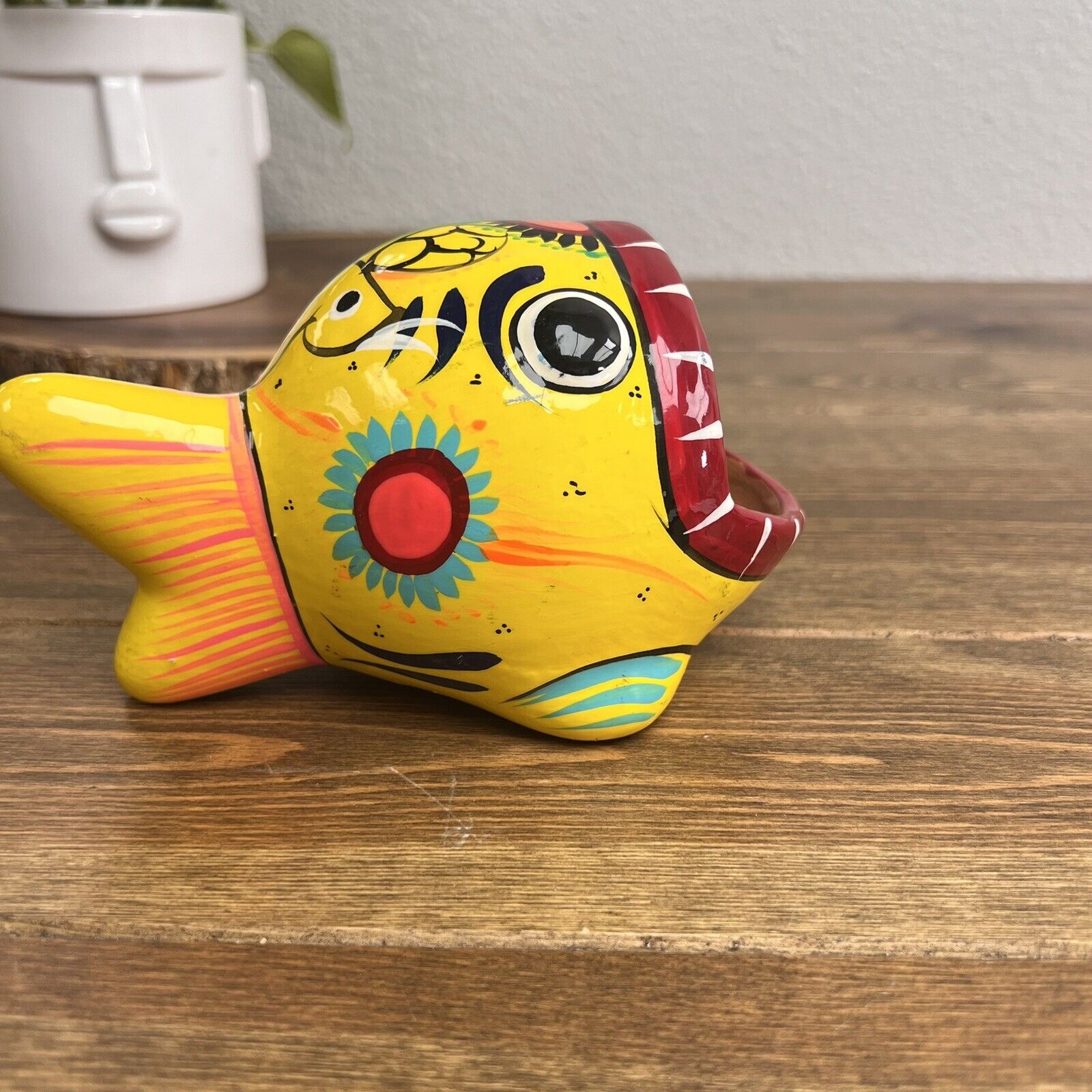 Talavera Wide Mouth Fish Mexican Pottery Hand Painted Folk Art  Sponge Holder