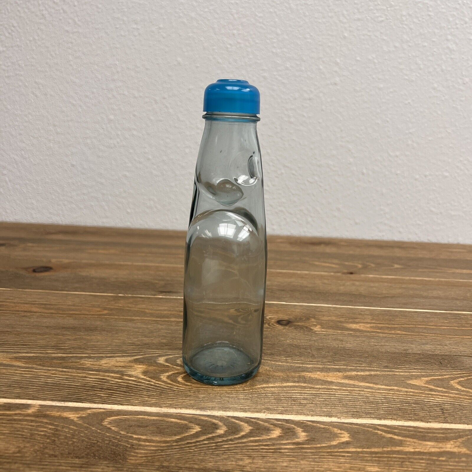 Clear Glass Japanese Ramune Codd Neck Soda Bottle with Marble Stopper & top